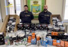 Contrabbando E-Cig, Guardia di Finanza Crotone, Maxi sequestro Cirò Marina