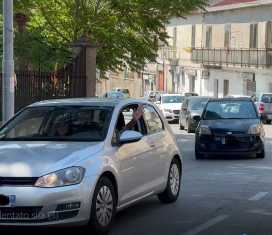 Ferragosto in Sila, traffico rallentato, frazione S.Elia