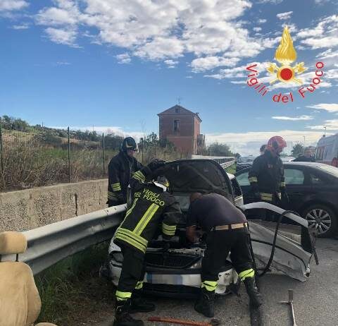 Incidente sulla ss106