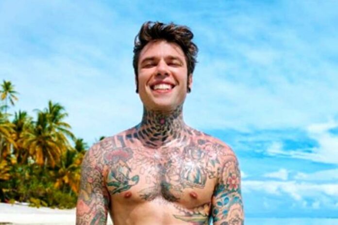 Fedez nudo