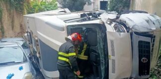 Incidente a Pizzo Calabro, camper precipita via sottostante