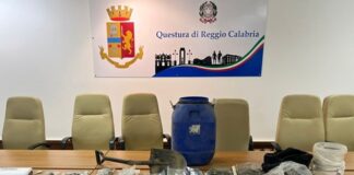 Arrestato un 32enne algerino con marijuana