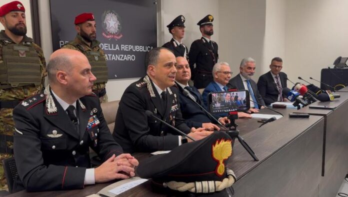 Conferenza stampa di oggi, ecco dettagli su 44 arresti nel catanzarese