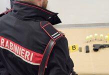 Carabinieri, arma