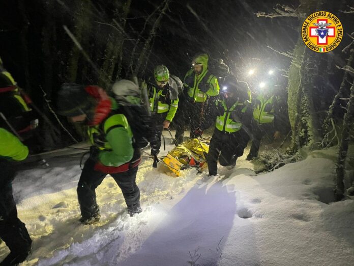 Escursionista in difficoltà sul Pollino: salvato nonostante il maltempo