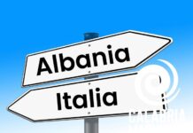 Migranti tra Calabria e Albania: gaffe, retorica e un Governo in confusione